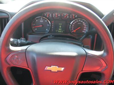 2017 Chevrolet Silverado 2500  W/T, 4X4, DOUBLECAB, 6.0 V-V8 - Photo 10 - North Platte, NE 69101