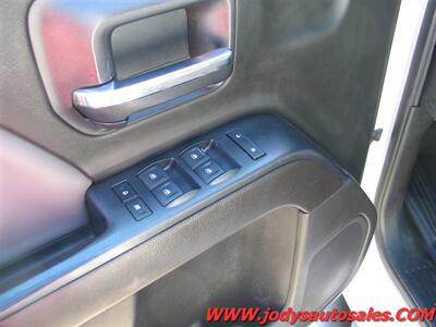 2017 Chevrolet Silverado 2500  W/T, 4X4, DOUBLECAB, 6.0 V-V8 - Photo 3 - North Platte, NE 69101