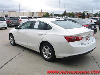 2018 Chevrolet Malibu LS LS, LOW 35,000 MILES, Hail Damage Special - Photo 29 - North Platte, NE 69101