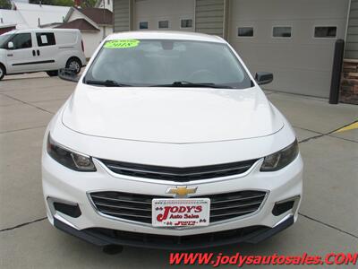2018 Chevrolet Malibu LS LS, LOW 35,000 MILES, Hail Damage Special - Photo 33 - North Platte, NE 69101