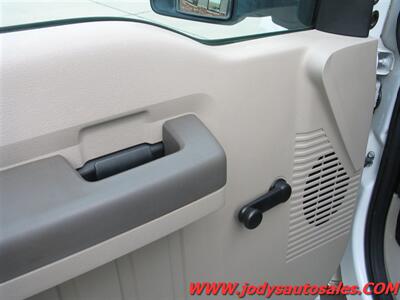 2009 Ford F-250 XL  XL, 4 X4, 6.4 DIESEL, LOW 89,000 MILES - Photo 3 - North Platte, NE 69101