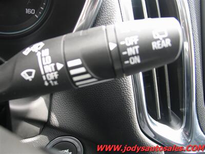 2023 Chevrolet Equinox LT  LT, FWD, Low 32,000 Miles, Heated Seats, XM Radio - Photo 11 - North Platte, NE 69101