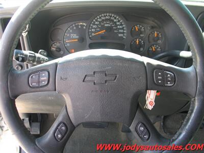 2004 Chevrolet Silverado 3500 W/T MAINT UTILITY  2WD, Utility Box, DRW, 8.1 V8 - Photo 12 - North Platte, NE 69101