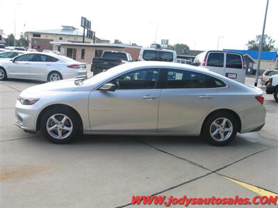 2018 Chevrolet Malibu LS  LS, Ecotec 1.5L Turbo I4, LOW 51,000 MILES - Photo 30 - North Platte, NE 69101