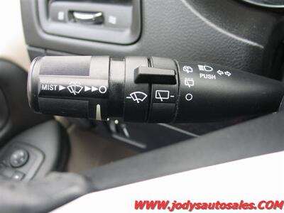 2017 Dodge Grand Caravan SE SE -PLUS, DVD, LOW 59,000 MILE - Photo 10 - North Platte, NE 69101