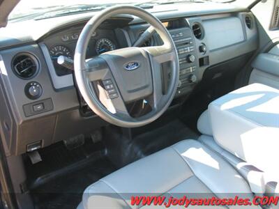 2014 Ford F-150 XL  Reg Cab Long Box, 4X2, LOW 31,000 MILES - Photo 2 - North Platte, NE 69101