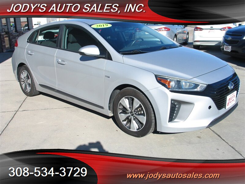 2019 Hyundai IONIQ Plug-in Hybrid  4DR, 1.6L  Hybrid, 52 MPG