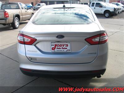 2015 Ford Fusion Hybrid S  Highway MPG 41, 64,000 Low Miles - Photo 28 - North Platte, NE 69101