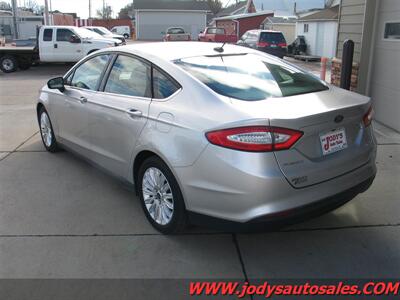 2015 Ford Fusion Hybrid S  Highway MPG 41, 64,000 Low Miles - Photo 27 - North Platte, NE 69101