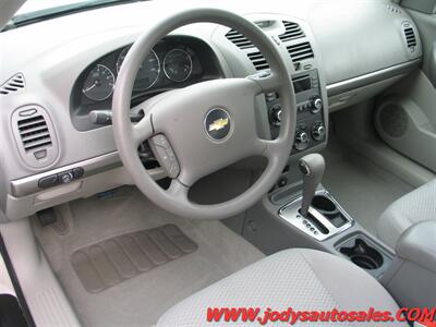 2007 Chevrolet Malibu LS LS, 3.5L V6 , LOW, LOW 26,000 MILES - Photo 2 - North Platte, NE 69101