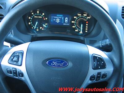 2014 Ford Explorer  AWD, 3rd Seat, 59,000 Low Miles - Photo 16 - North Platte, NE 69101