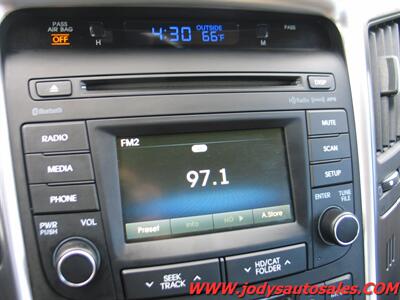 2014 Hyundai Sonata Hybrid  53,000 Low Miles, Heated Seats - Photo 18 - North Platte, NE 69101