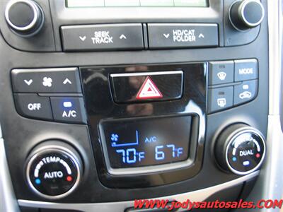 2014 Hyundai Sonata Hybrid  53,000 Low Miles, Heated Seats - Photo 19 - North Platte, NE 69101