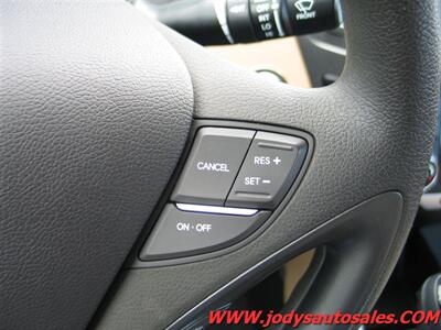 2014 Hyundai Sonata Hybrid 53,000 Low Miles, He  53,000 Low Miles, Heated Seats - Photo 13 - North Platte, NE 69101