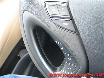 2014 Hyundai Sonata Hybrid  53,000 Low Miles, Heated Seats - Photo 12 - North Platte, NE 69101