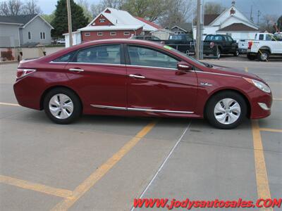 2014 Hyundai Sonata Hybrid  53,000 Low Miles, Heated Seats - Photo 33 - North Platte, NE 69101