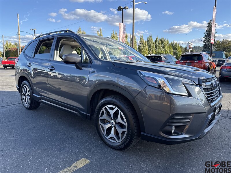 2022 Subaru Forester Premium  AWD