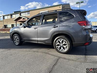 2022 Subaru Forester Premium AWD - Photo 2 - Spokane, WA 99202