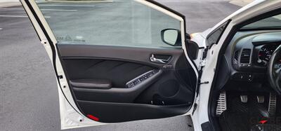 2015 Kia Forte 5 SX   - Photo 12 - Spokane, WA 99202