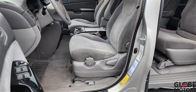 2004 Toyota Sienna LE 7 Passenger AWD - Photo 52 - Spokane, WA 99202