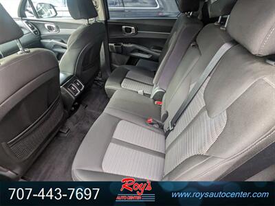 2021 Kia Sorento LX   - Photo 5 - Eureka, CA 95501