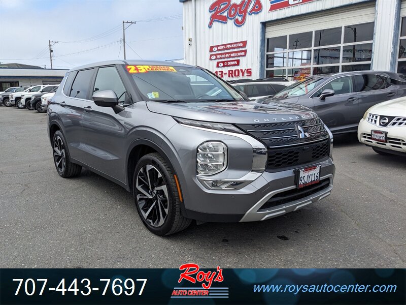 2023 Mitsubishi Outlander SE   - Photo 1 - Eureka, CA 95501