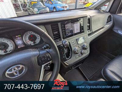 2019 Toyota Sienna SE Premium   - Photo 28 - Eureka, CA 95501