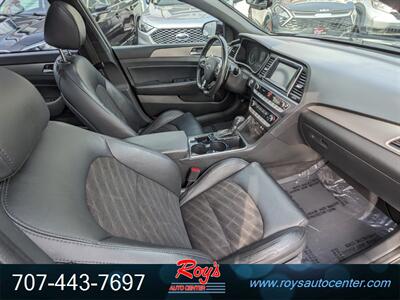 2018 Hyundai SONATA Sport 2.0T - Photo 9 - Eureka, CA 95501