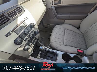 2010 Ford Focus SE   - Photo 10 - Eureka, CA 95501