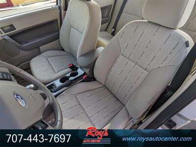2010 Ford Focus SE   - Photo 12 - Eureka, CA 95501