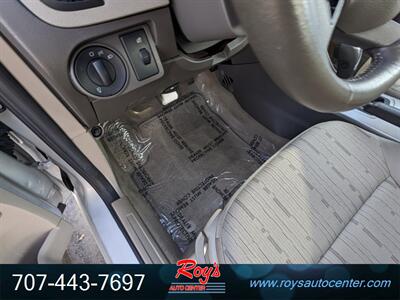 2010 Ford Focus SE   - Photo 8 - Eureka, CA 95501