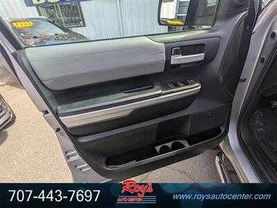 2017 Toyota Tundra Limited  4WD - Photo 26 - Eureka, CA 95501