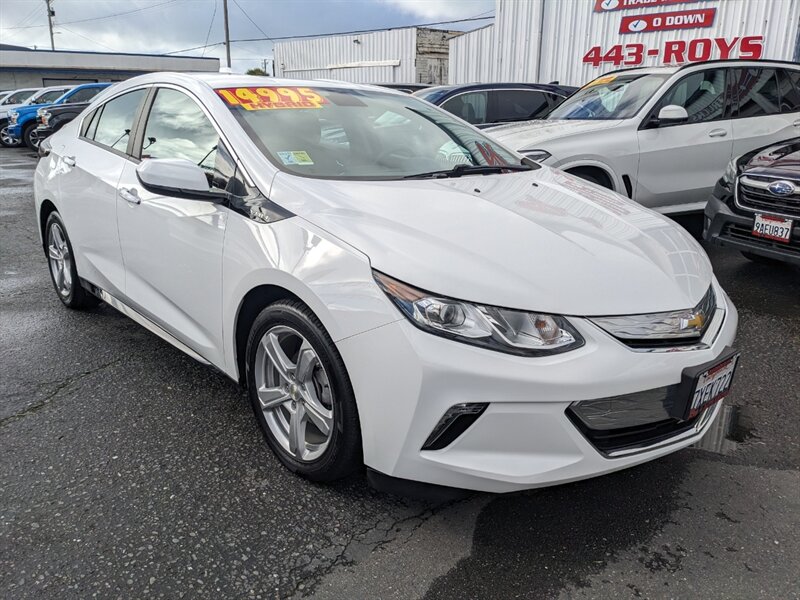 2017 Chevrolet Volt LT  plug-in hybrid electric