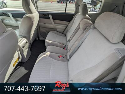 2013 Toyota Highlander  AWD - Photo 18 - Eureka, CA 95501