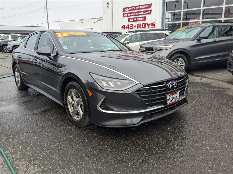 2023 Hyundai SONATA SE  