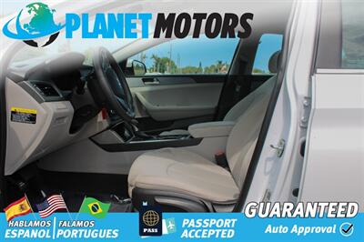 2017 Hyundai SONATA SE   - Photo 9 - West Palm Beach, FL 33415