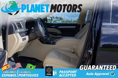 2018 Toyota Highlander XLE   - Photo 9 - West Palm Beach, FL 33415
