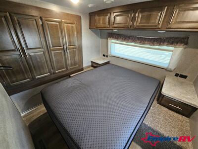 2020 Forest River FLAGSTAFF SUPER LITE 29RSWS   - Photo 27 - Liberty, TX 77575