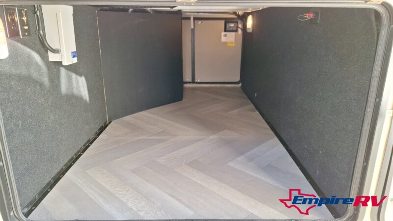 2017 grand design 310GK solitude - Photo 2 - Liberty, TX 77575