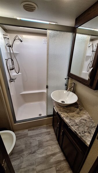 2017 grand design 310GK solitude - Photo 19 - Liberty, TX 77575