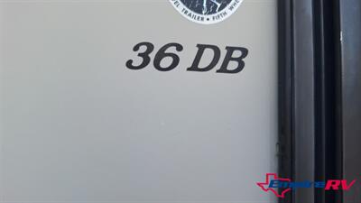 2016 crossroads 36DB   - Photo 4 - Liberty, TX 77575