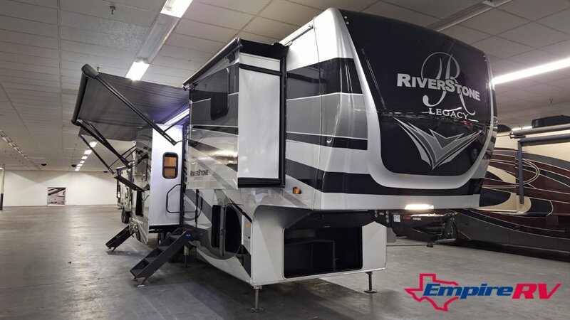 2023 Forest River Riverstone 391FSK  