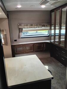 2021 Forest River Rockwood Signature 8327SB - Photo 13 - Liberty, TX 77575