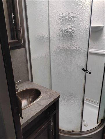 2021 Forest River Rockwood Signature 8327SB - Photo 15 - Liberty, TX 77575