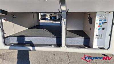 2019 Jayco EAGLE   - Photo 9 - Liberty, TX 77575