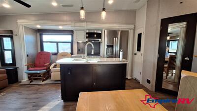 2019 Jayco EAGLE   - Photo 12 - Liberty, TX 77575