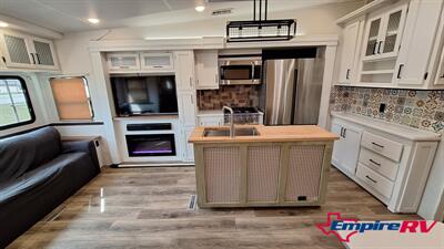 2022 Forest River Crusader 382MBH   - Photo 11 - Liberty, TX 77575