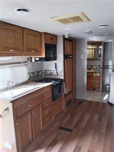 2005 Ford E-450 SD   - Photo 14 - Little River, SC 29566