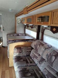 2005 Ford E-450 SD   - Photo 10 - Little River, SC 29566