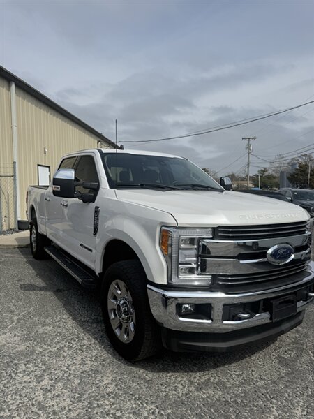 2019 Ford F-250 Lariat   - Photo 1 - Little River, SC 29566